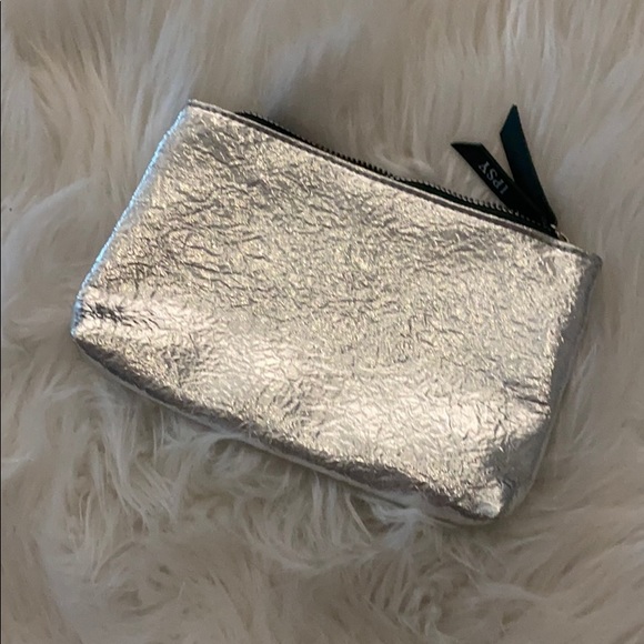 4 Ipsy bag bundle! - Picture 3 of 5